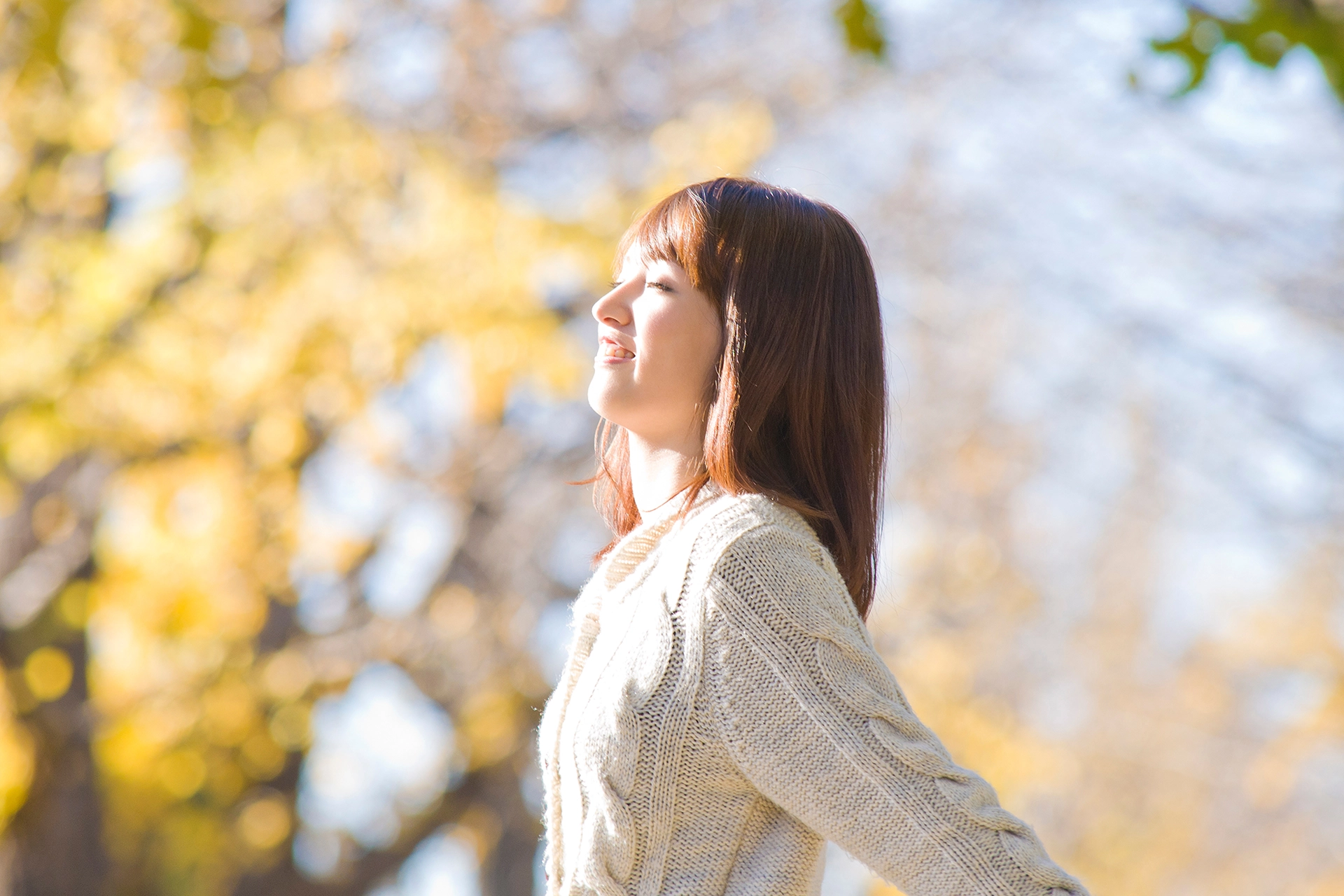 秋に始める医療脱毛｜実はベストタイミング？