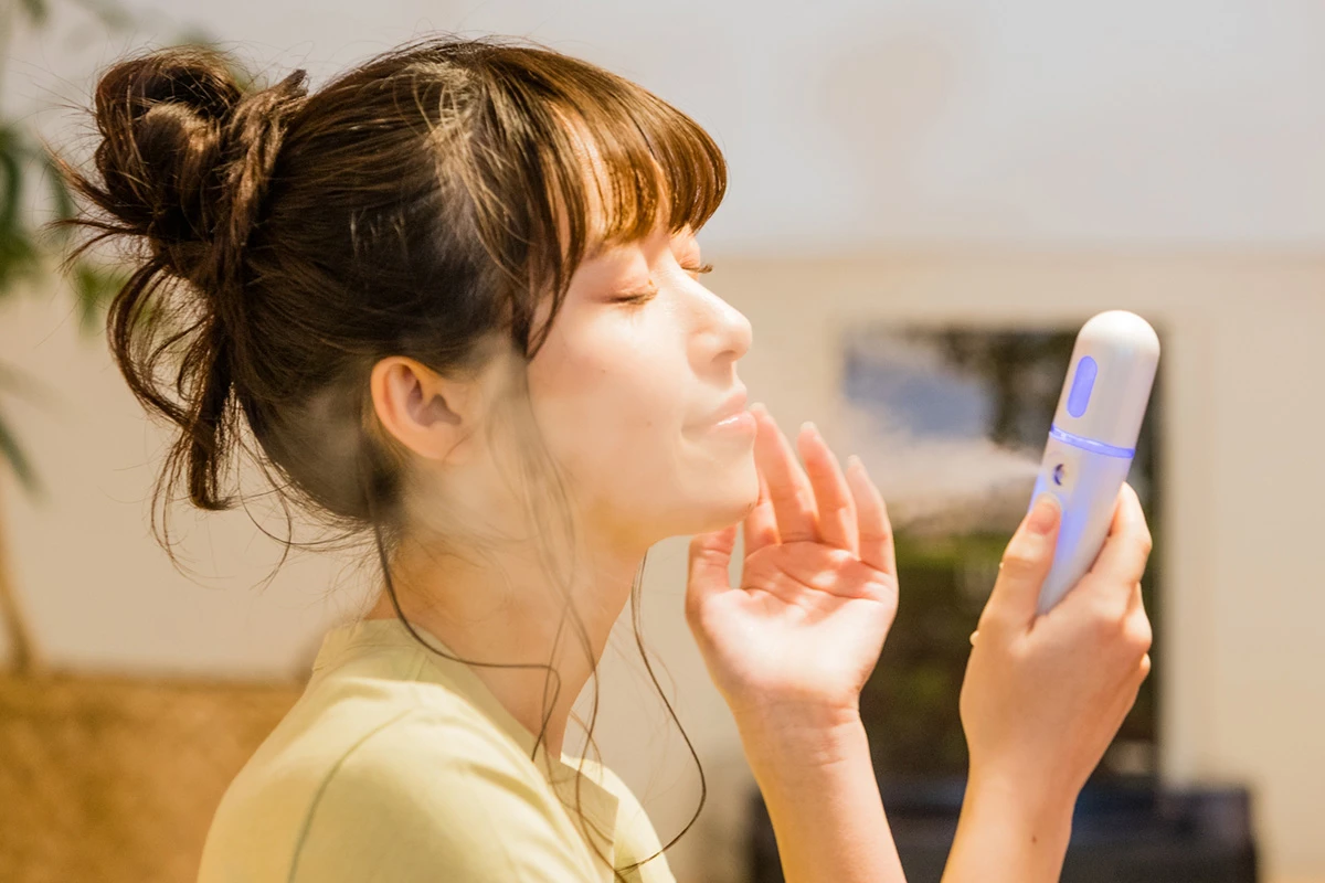 携帯型 フェイススチーマー