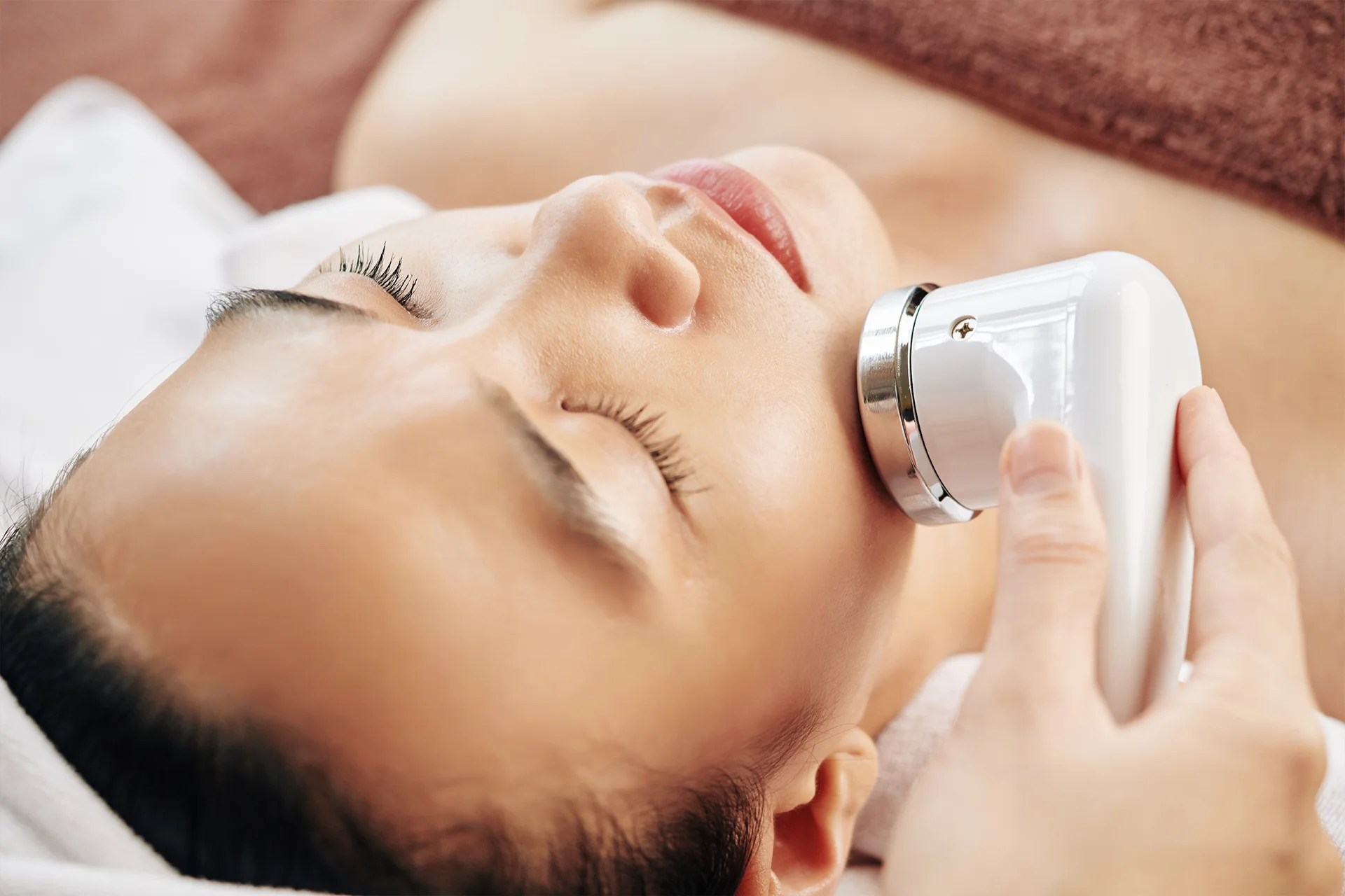 根本的なリフトケアなら美容クリニックのハイフがおすすめ